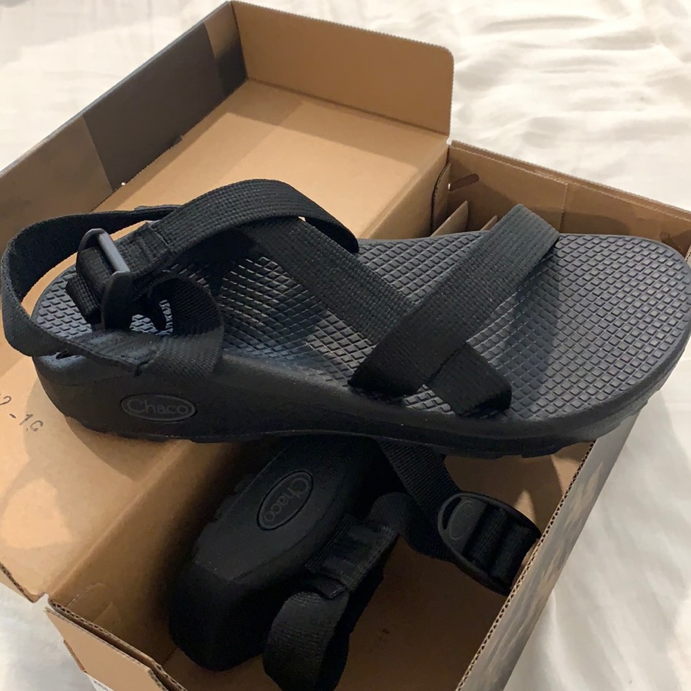 Brand New*** Never worn. Chaco Zcloud sandal